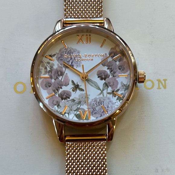 Olivia Burton Enchanted Garden Watch With 30mm White Floral Face & MeshBracelet - Picture 5 of 12